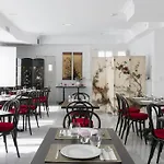 Hotel La Casa De Camelias 3*