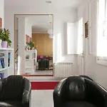 La Casa De Camelias 3*