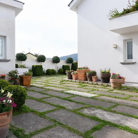 La Casa De Camelias Hotel Busto