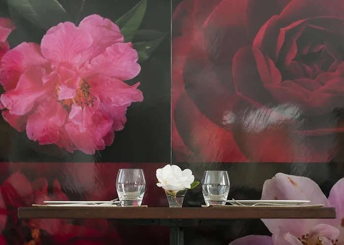 La Casa De Camelias Busto