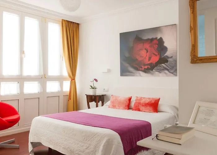 La Casa De Camelias 3*