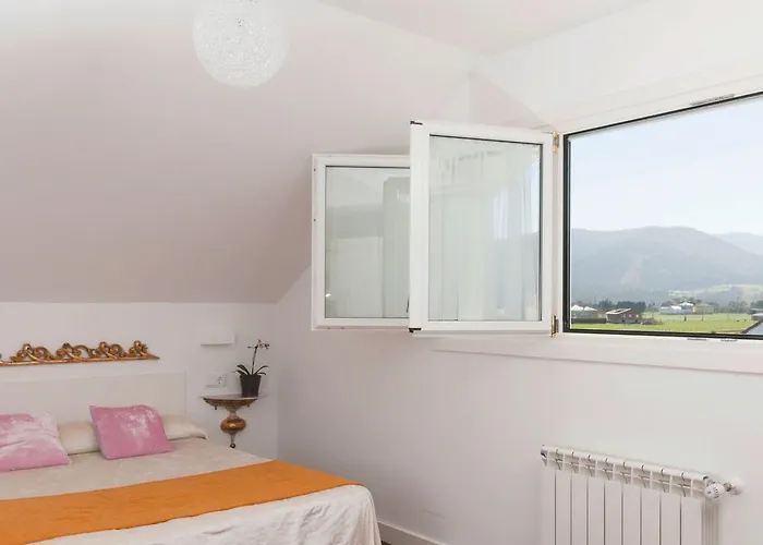 La Casa De Camelias 3*