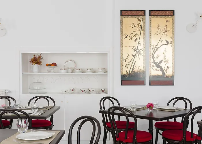 La Casa De Camelias 3*