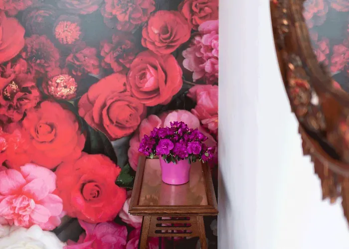 La Casa De Camelias Busto