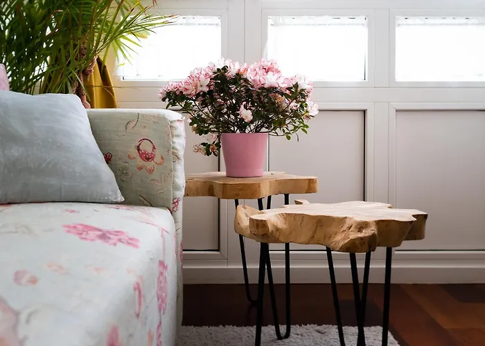 La Casa De Camelias Busto