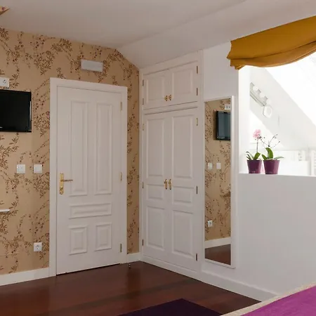 La Casa De Camelias Hotel Busto