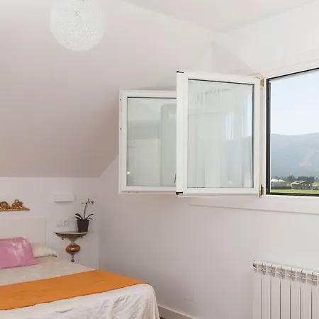 La Casa De Camelias 3*